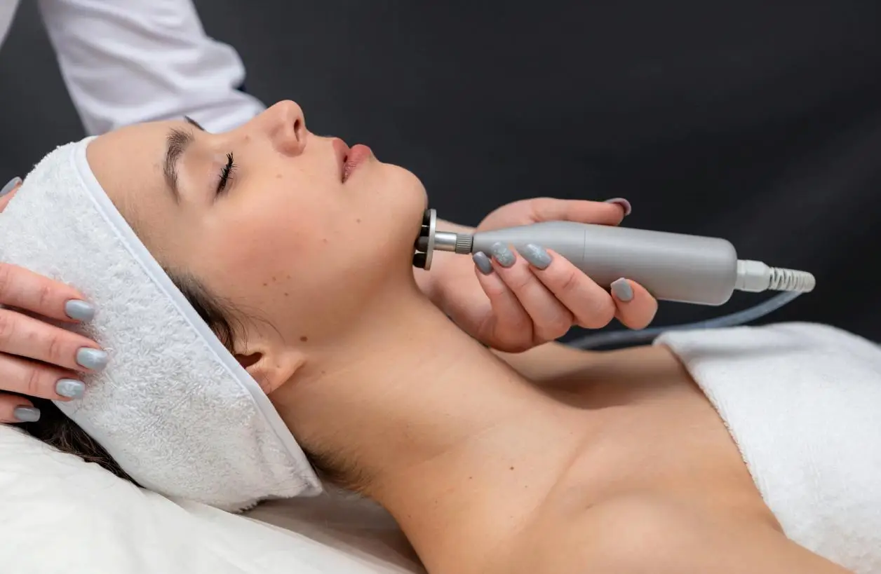 BMS Facial Massage biomechanical stimulation treatment at Ambriata Beauty Bellevue